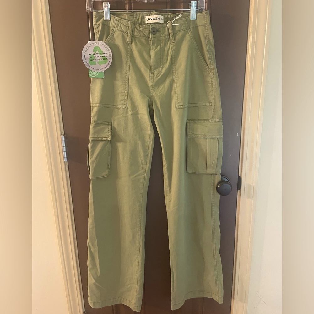 LOVEGEN Women’s Olive Green Cargo Straight Leg Pants NWT